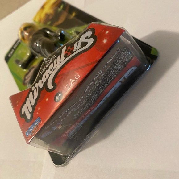 Miraculous Cat Noir Action Figure - Picture 4 of 6